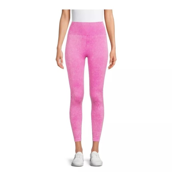 ✨Seamless Leggings
5 for $25 - Picture 4 of 9